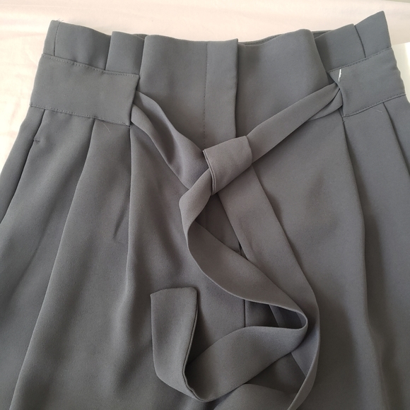 NWT H&M Crop Wide Leg Pants Dark Grey - Picture 5 of 16